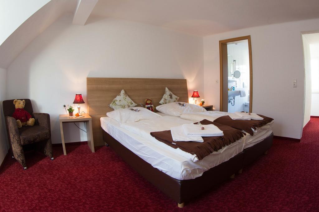 Boutiquehotel Goldene Rose - Self-Check-In Rothenburg ob der Tauber Exterior foto